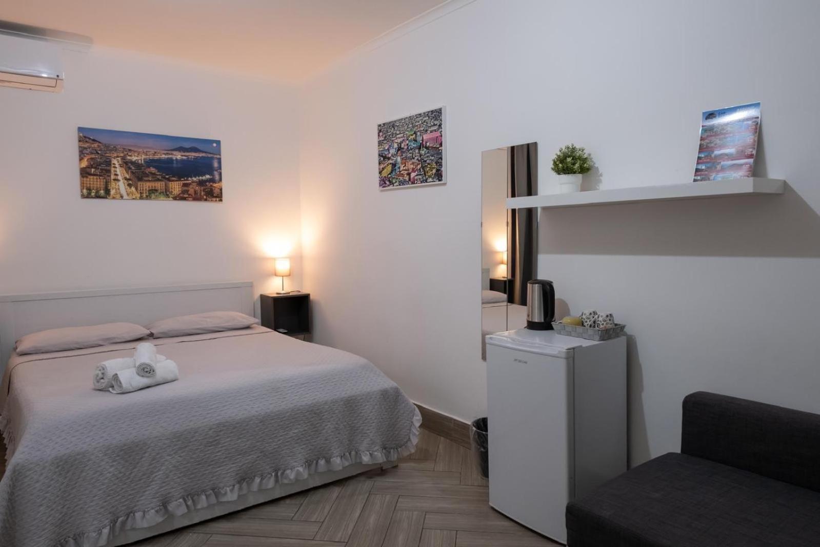 Toledo Road 429 Hotel Napoli Bagian luar foto