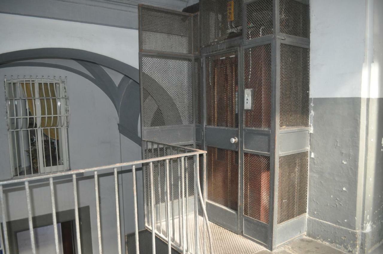 Toledo Road 429 Hotel Napoli Bagian luar foto